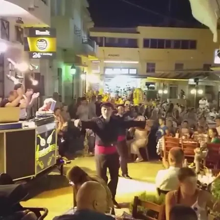 Horizon Bay 1 Bedroom With Communal Pool