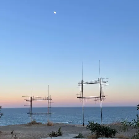 Horizon Bay 1 Bedroom With Communal Pool Apartment